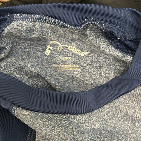 Boys rash guard bundle size small - Picture 5 of 9